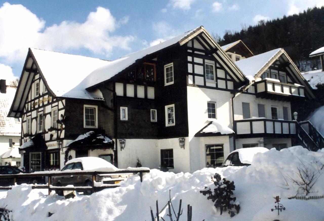 Hotel-Restaurant Zum Dorfkrug Винтерберг Экстерьер фото